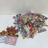 サンリオ ハローキティ ご当地キティなど ストラップ キーホルダー まとめて 197個
